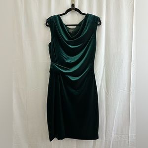 JH Evenings Velvet Fitted Emerald Sleeveless Cocktail Dress Womens Size 12